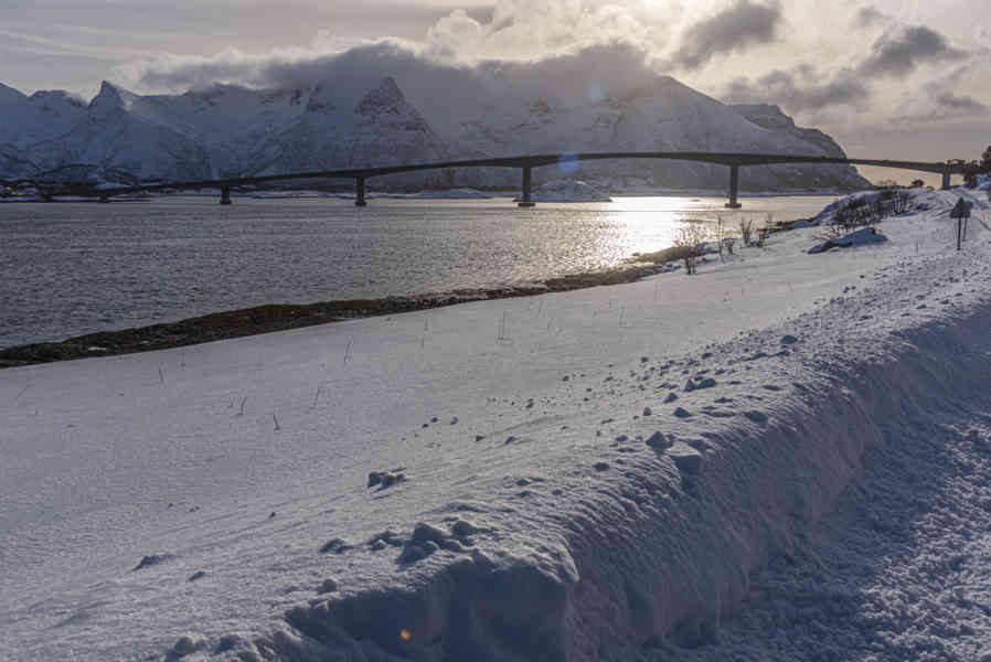 Noruega - islas Lofoten 102 - puente.jpg